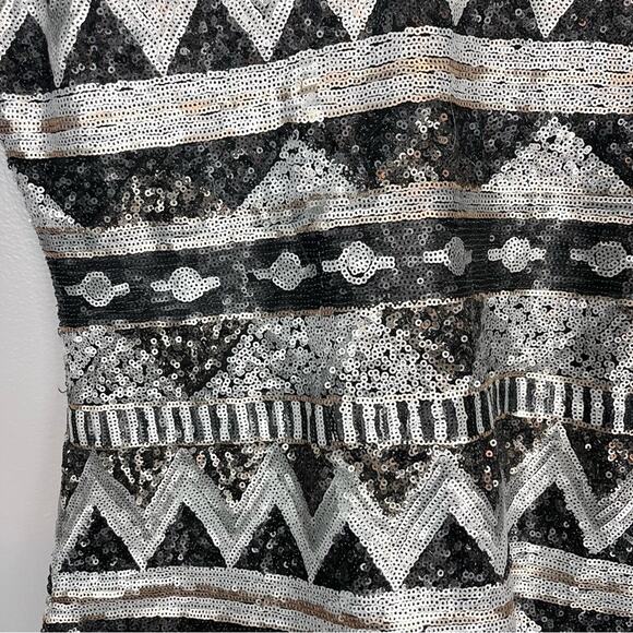 One Clothing Mini Sequence Dress size M Black, Gold Silver - Picture 2 of 7